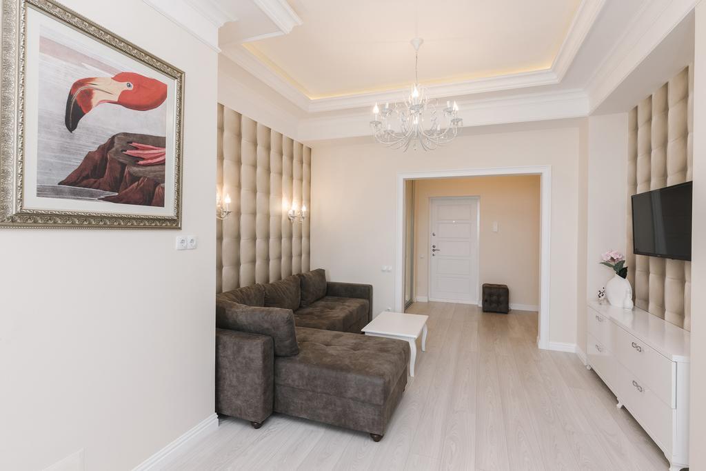 The Base Apartments Кишинев Екстериор снимка