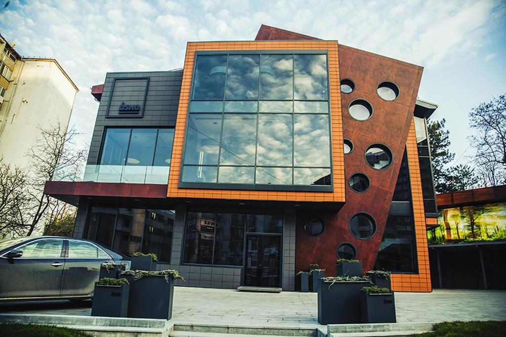 The Base Apartments Кишинев Екстериор снимка