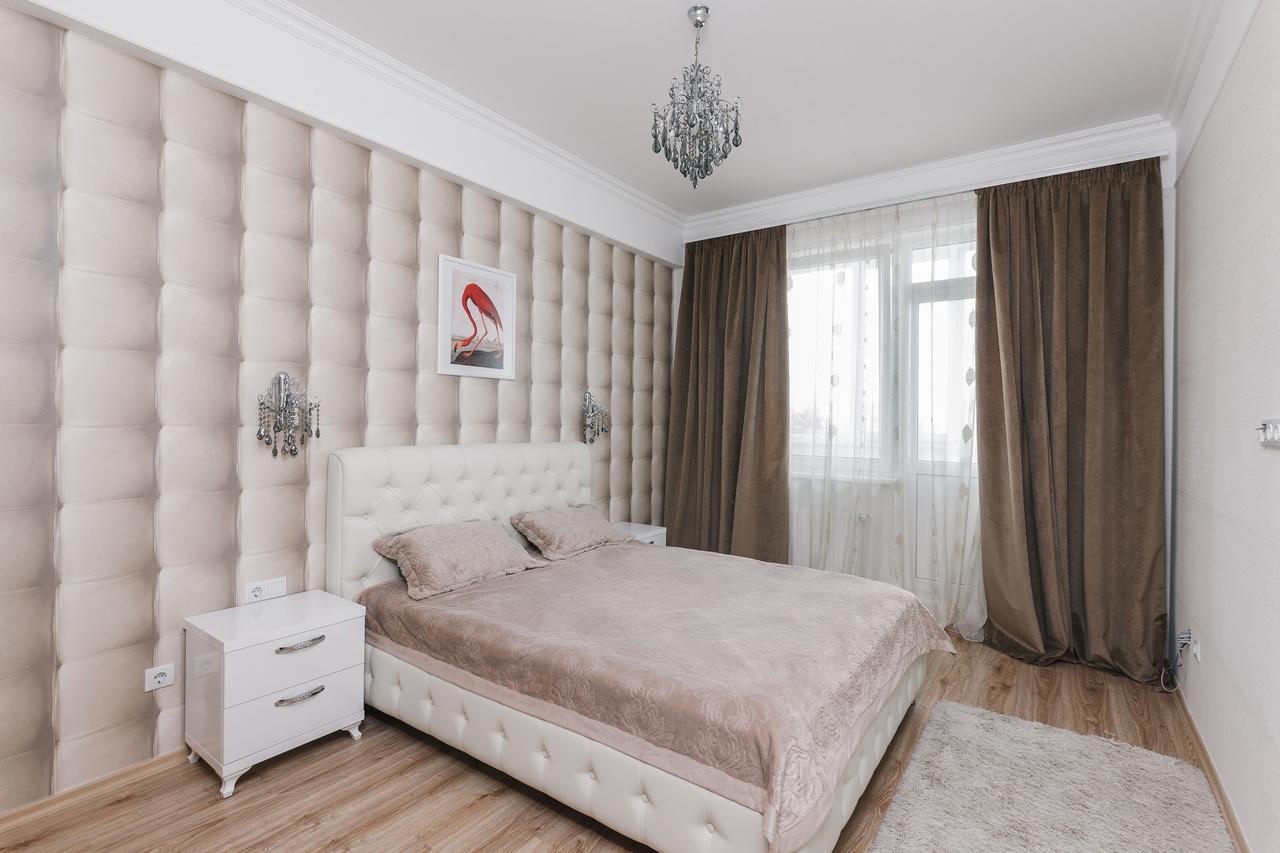 The Base Apartments Кишинев Екстериор снимка